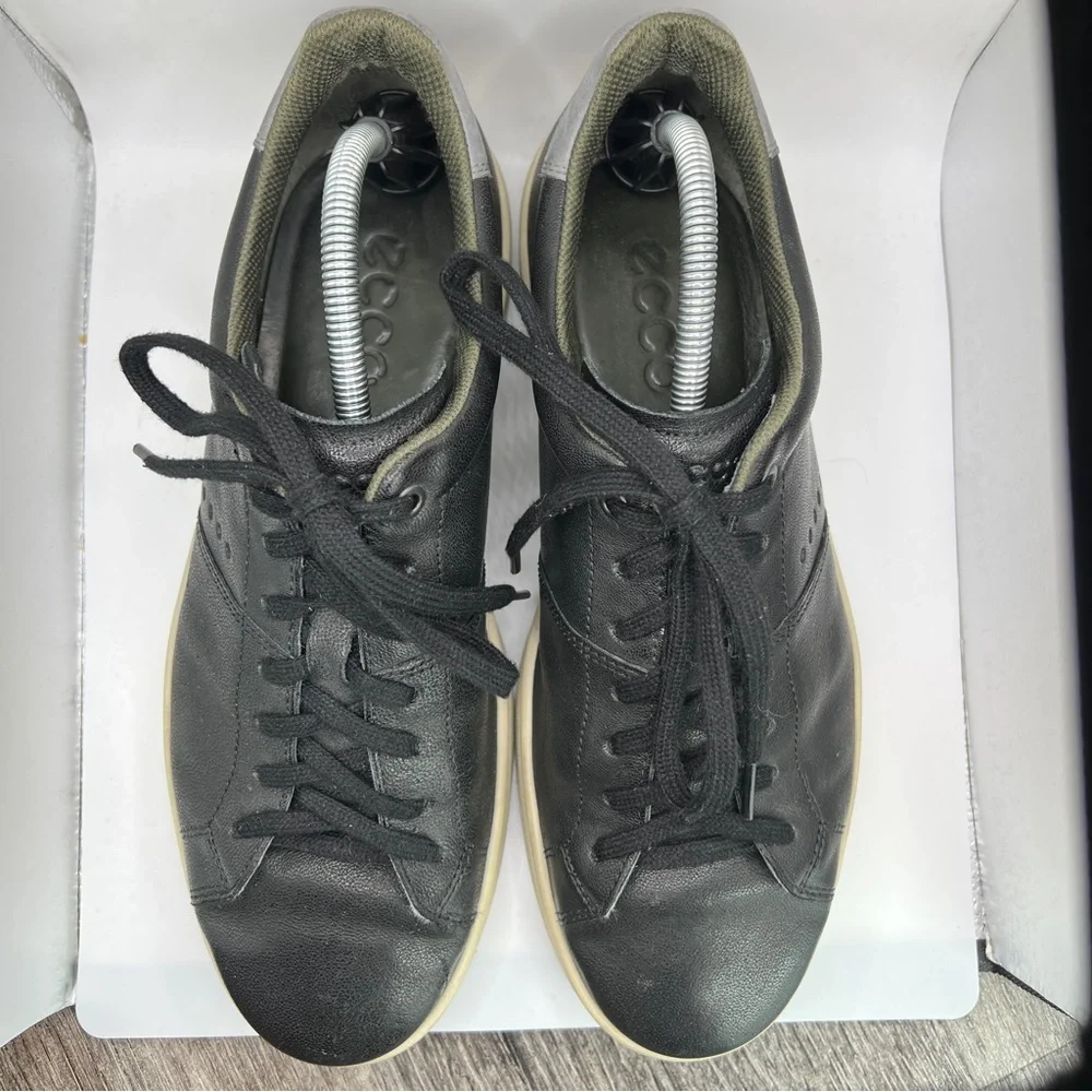 Men’s ECCO Kallum Low Top Sneakers Size 10 (44) - Picture 3 of 10